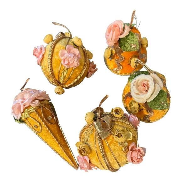 1967 Mr. Christmas Vintage Ornament Gold Velvet Christmas Bell Floral - Picture 5 of 12